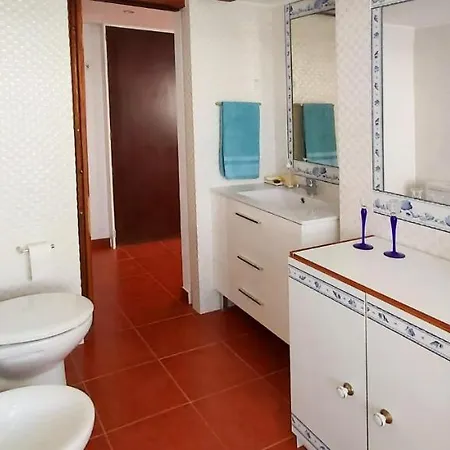 Blue Lighthouse ססימברה