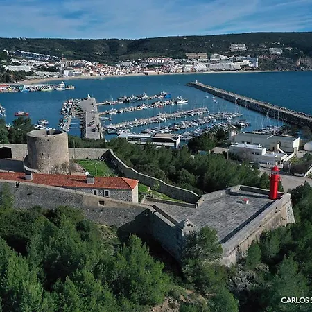 Blue Lighthouse דירה