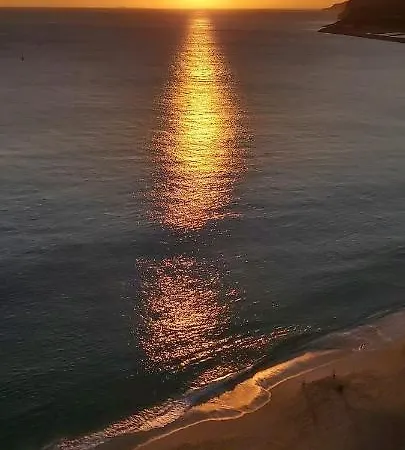 Blue Lighthouse דירה