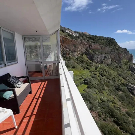 Daire Blue Lighthouse Sesimbra