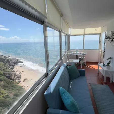 Blue Lighthouse Apartment *