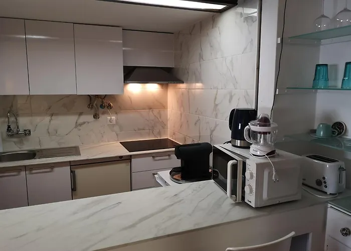 Blue Lighthouse Σεσίμπρα